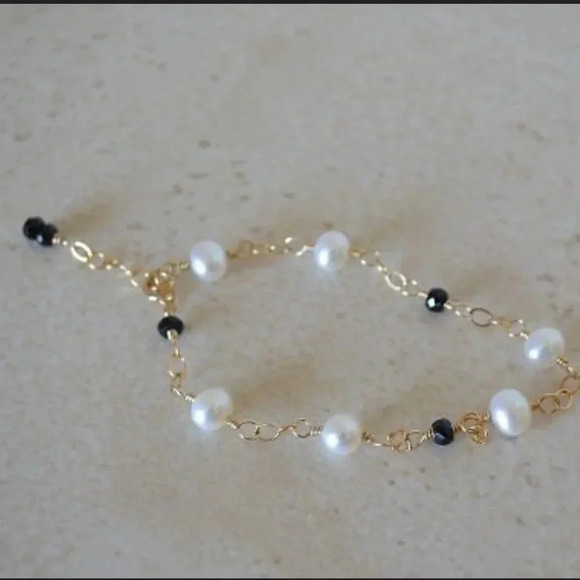 Black Spinel,Pearls,Tin Cup Style Bracelet,Black And White Minimalists bracelet - Picture 1 of 4